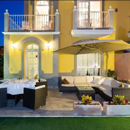 Villa Encanto, Heated And Salt Water Pool, Fast Fiber!!!